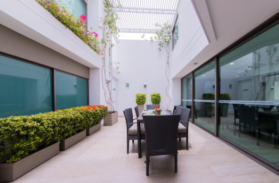 Varanasi Hotel Boutique outside